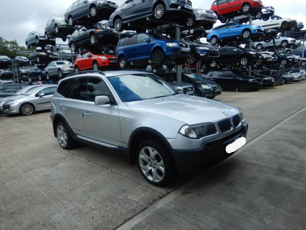 Dezmembrez BMW X3 E83 2005 SUV 2.0