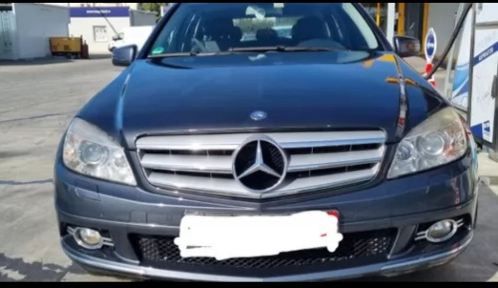 Dezmembrez break w204 c250 cdi