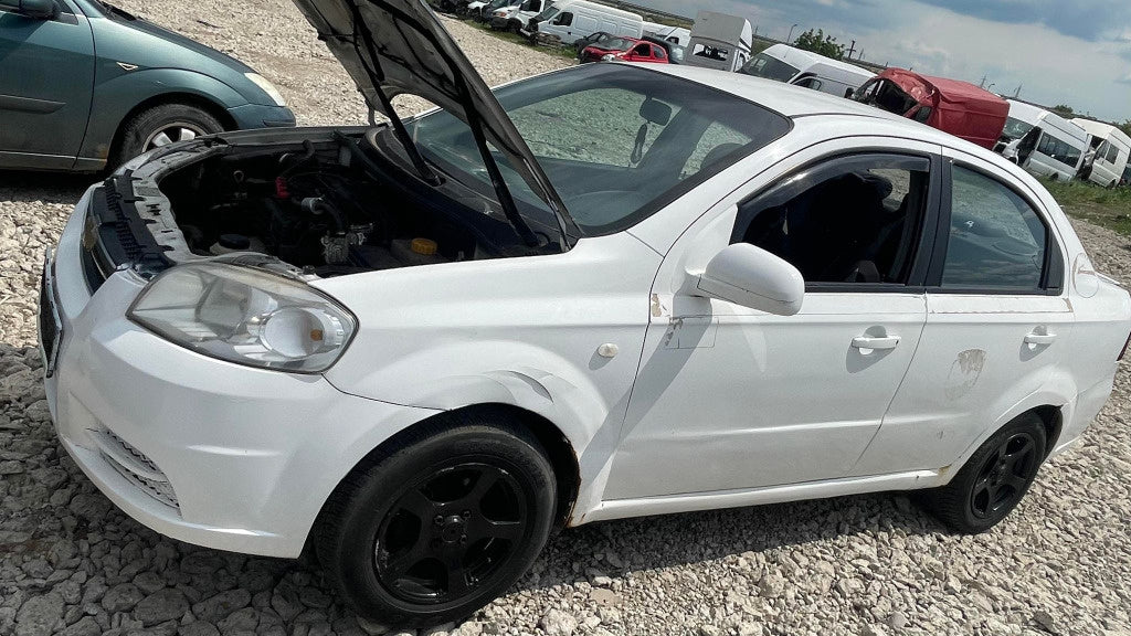 Dezmembrez Chevrolet Aveo 2010 1.2 Benzina 84 Cai Dezmembrat