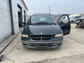 Dezmembrez Chrysler Voyager 2001 Familiar 2,5 diesel