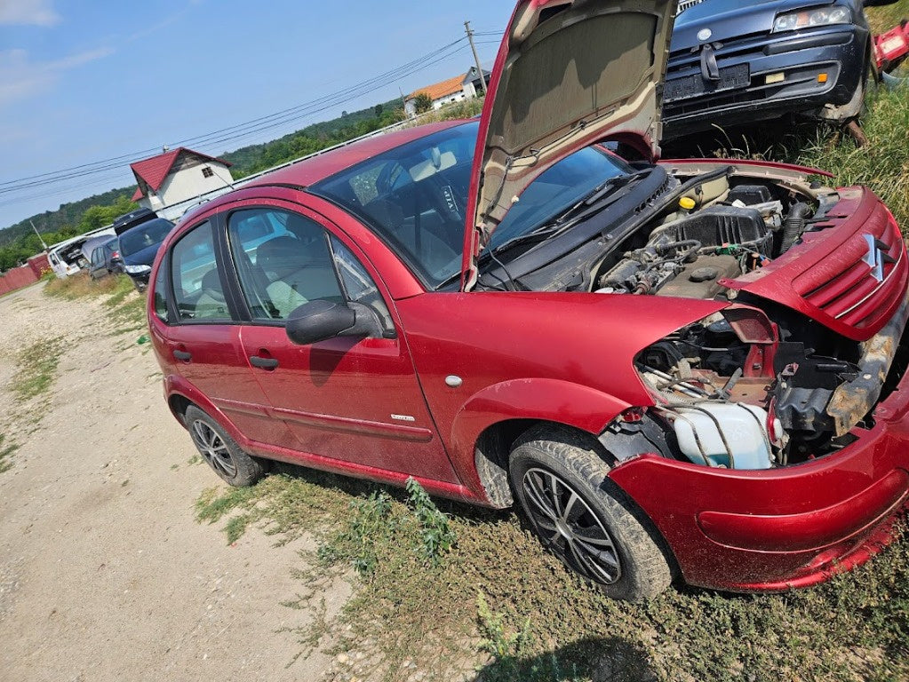 Dezmembrez Citroen C3 1.1i cod HFX cutie manuala din 2002 2003 2004