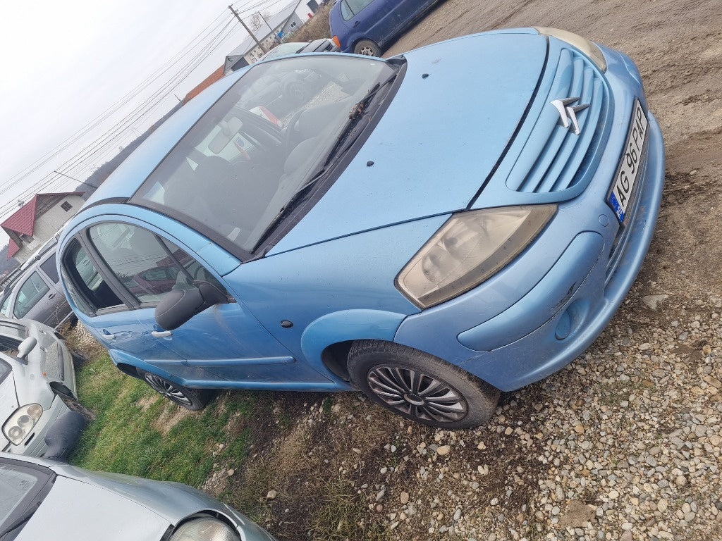 Dezmembrez Citroen C3 1.4 HDI din 2004 2005 2006