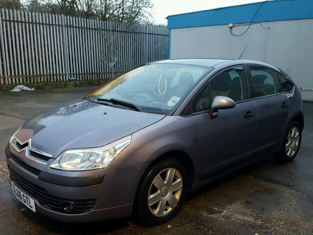 Dezmembrez Citroen C4 1.6 benzina 2006