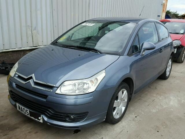 Dezmembrez Citroen C4 2005 1.6benz 