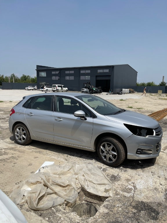 Dezmembrez Citroen C4 2014 Hatchback 1.4 VTI