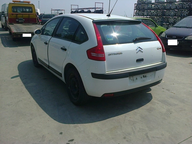 Dezmembrez Citroen C4, an 2005