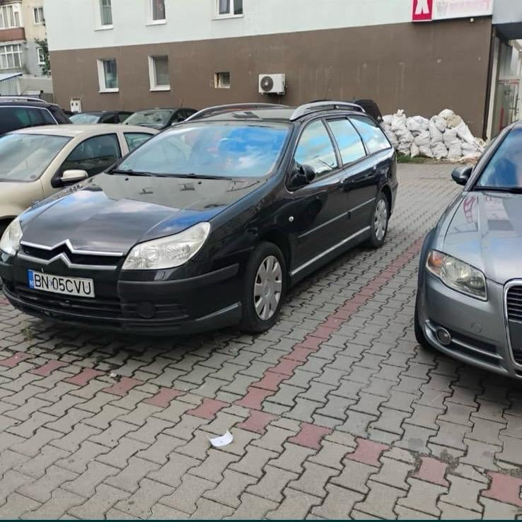 Dezmembrez Citroen C5 1.6 diesel