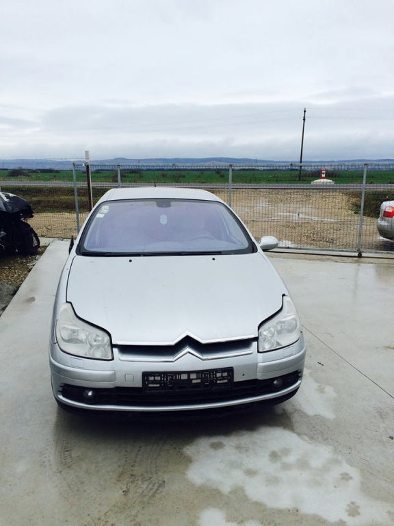 Dezmembrez Citroen C5 an 2006 2.0hdi