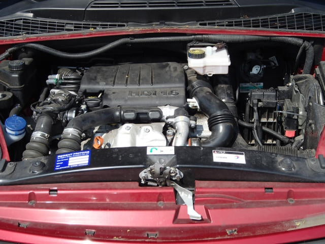 Dezmembrez citroen xsara picasso1.6hdi