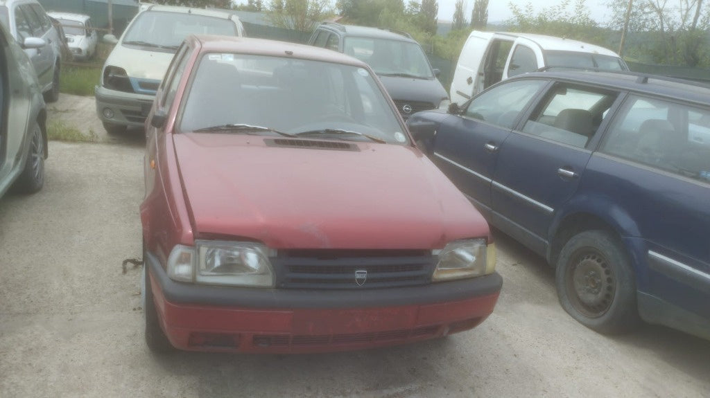 Dezmembrez Dacia Super nova.