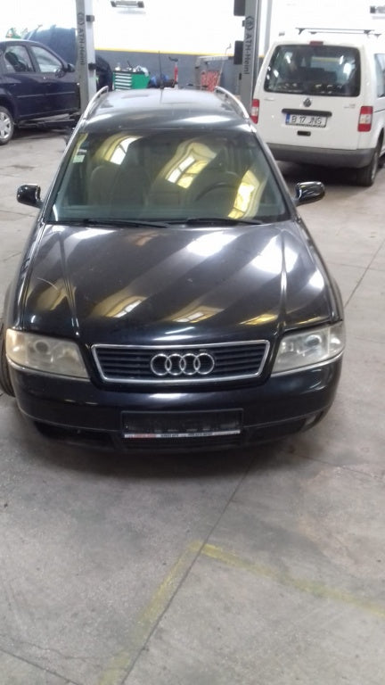 Dezmembrez / Dezmembrari Audi A6 4B C5 2004 Combi 2.5 TDI