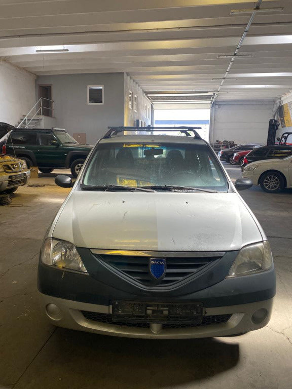 Dezmembrez / Dezmembrari Dacia Logan 2006 Hatchback 1.5 dci