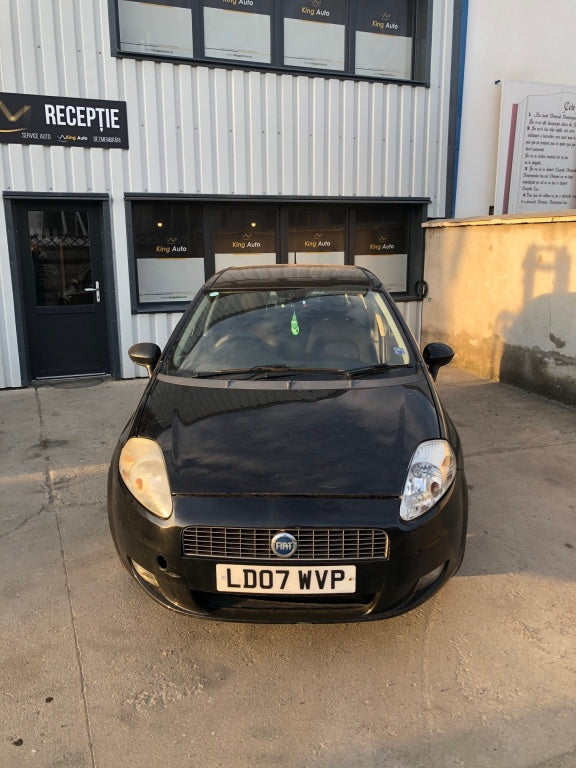 Dezmembrez / Dezmembrari Fiat Grande Punto 2007 Hatchback 1.2 benzina