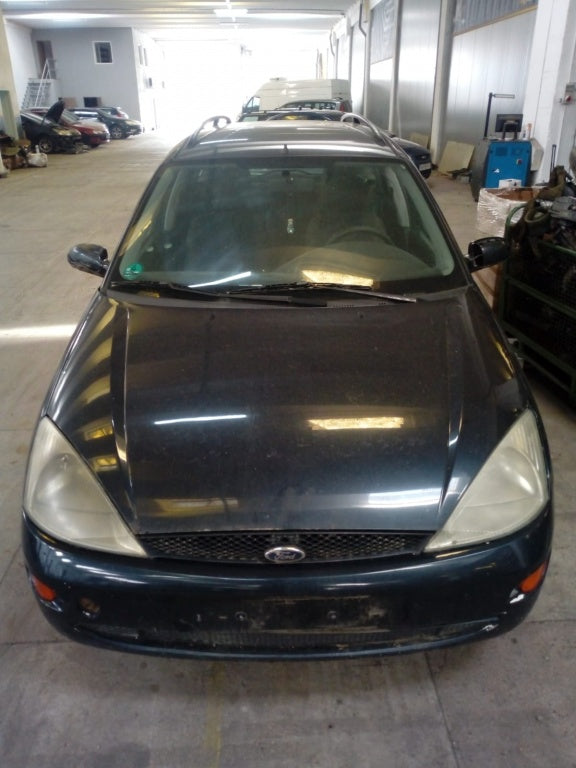 Dezmembrez / Dezmembrari Ford Focus 2000 Break 1.6 B