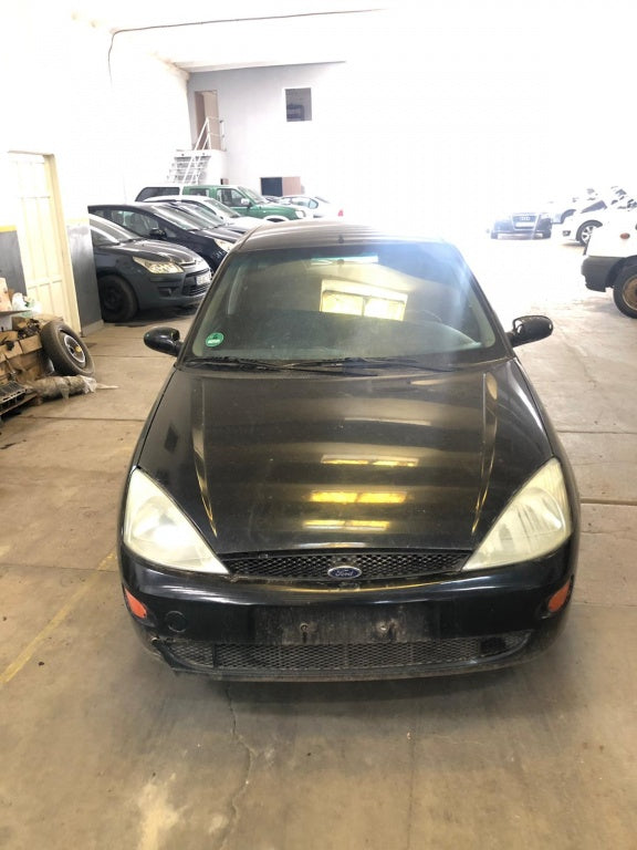 Dezmembrez / Dezmembrari Ford Focus 2004 Hatchback 1.6 benzina 16v