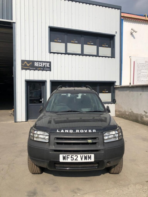 Dezmembrez / Dezmembrari Land Rover Freelander 2002 4X4 Vehicul teren 1.4 benzina