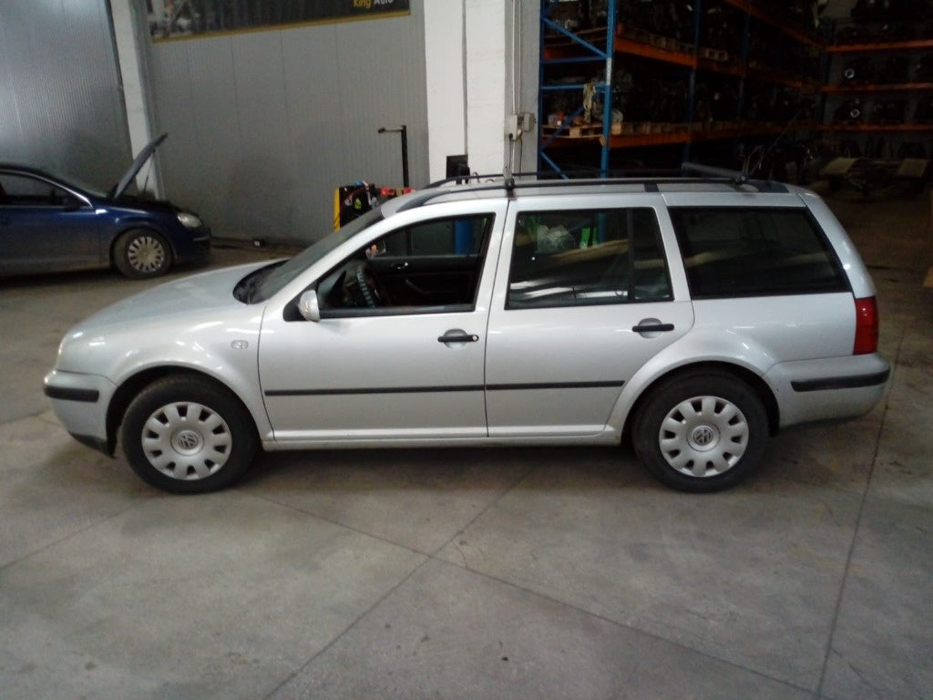 Dezmembrez / Dezmembrari Volkswagen Golf 4 2002 BREAK 1.9 TDI