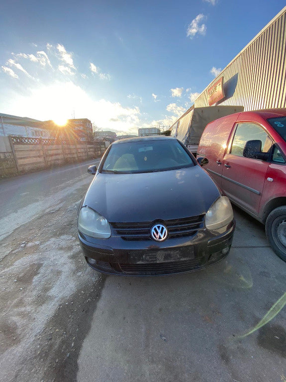 Dezmembrez / Dezmembrari Volkswagen Golf 5 2004 Hatchback 1598