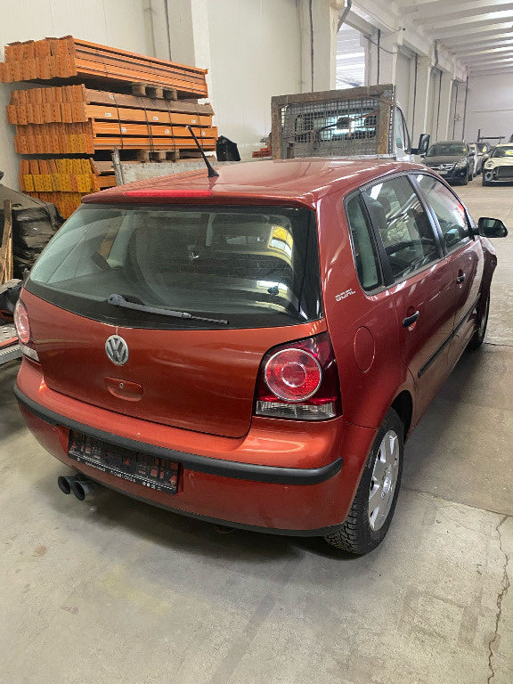 Dezmembrez / Dezmembrari Volkswagen Polo 9N 2006 hatchback 1.2