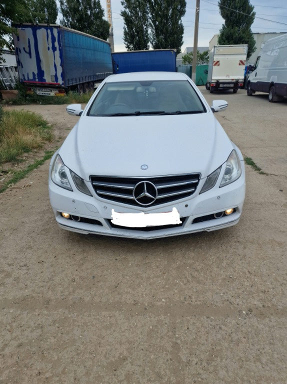 Dezmembrez e250 cdi w207