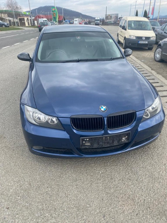 Dezmembrez e90 2006 20 m47
