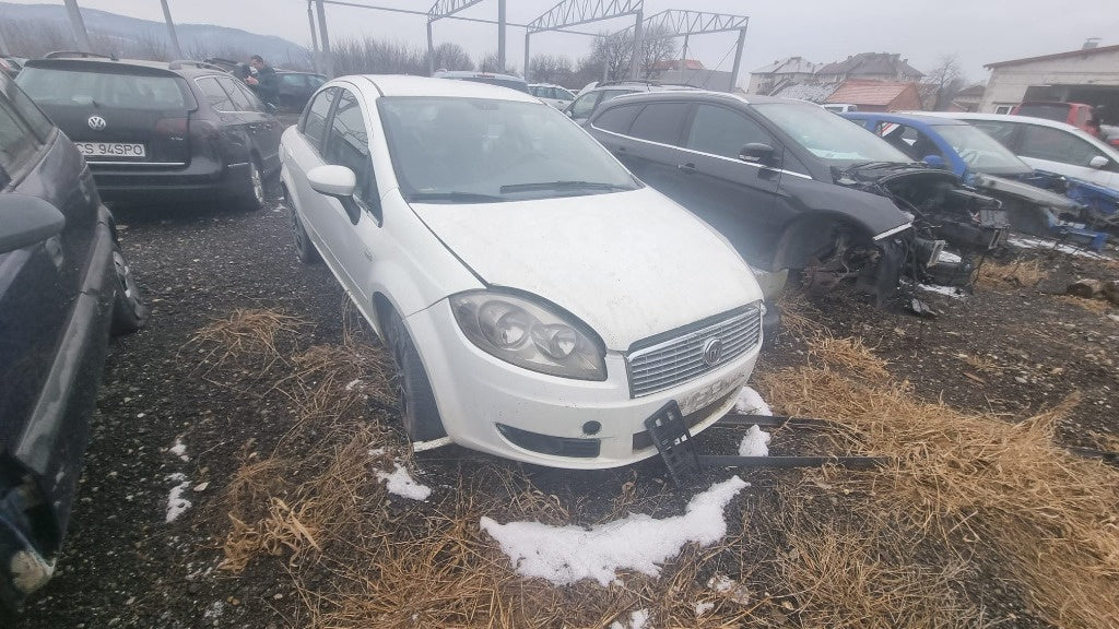 Dezmembrez Fiat Linea 2007 BERLINA 1,3