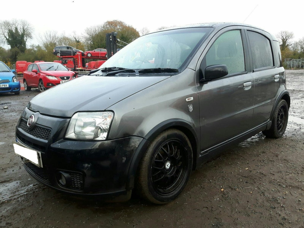 Dezmembrez Fiat Panda 2008 hatchback 1.4