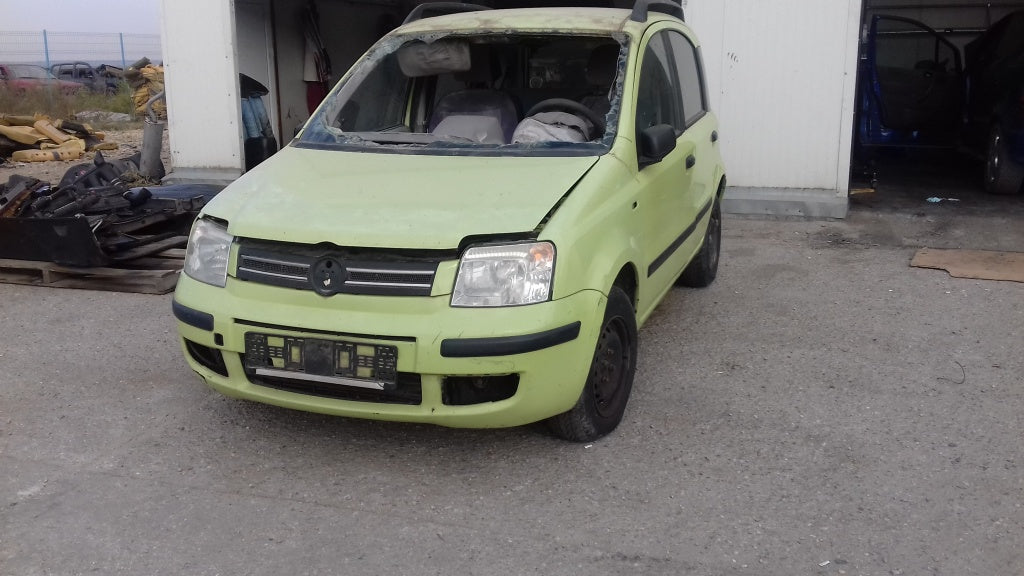 Dezmembrez Fiat Panda din 2004 , motor 1.2 b tip 188A4000