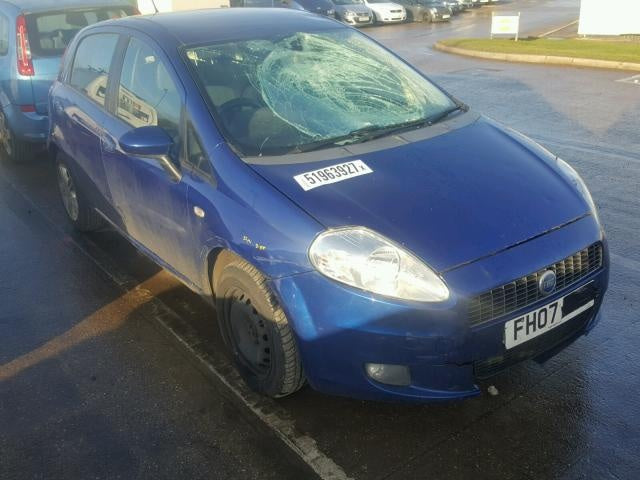 Dezmembrez Fiat Punto 1.3m-jet