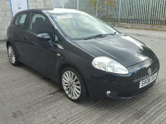 Dezmembrez Fiat Punto 2006, 1.4b