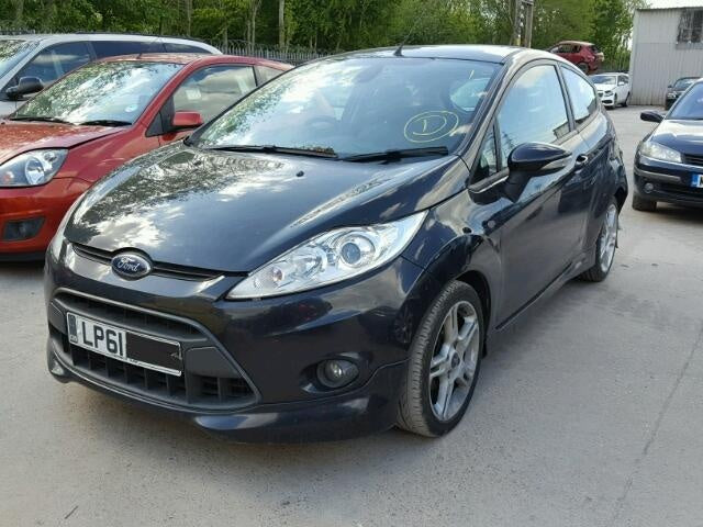Dezmembrez Ford Fiesta 1.5tdci 