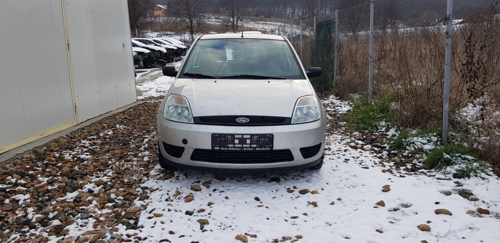 Dezmembrez Ford Fiesta 2005 1.6tdci 90cp