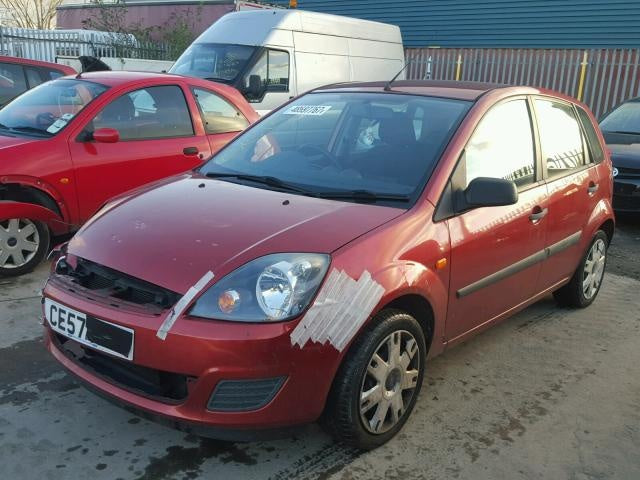 Dezmembrez Ford FIesta 5, 1.4benzina 2007