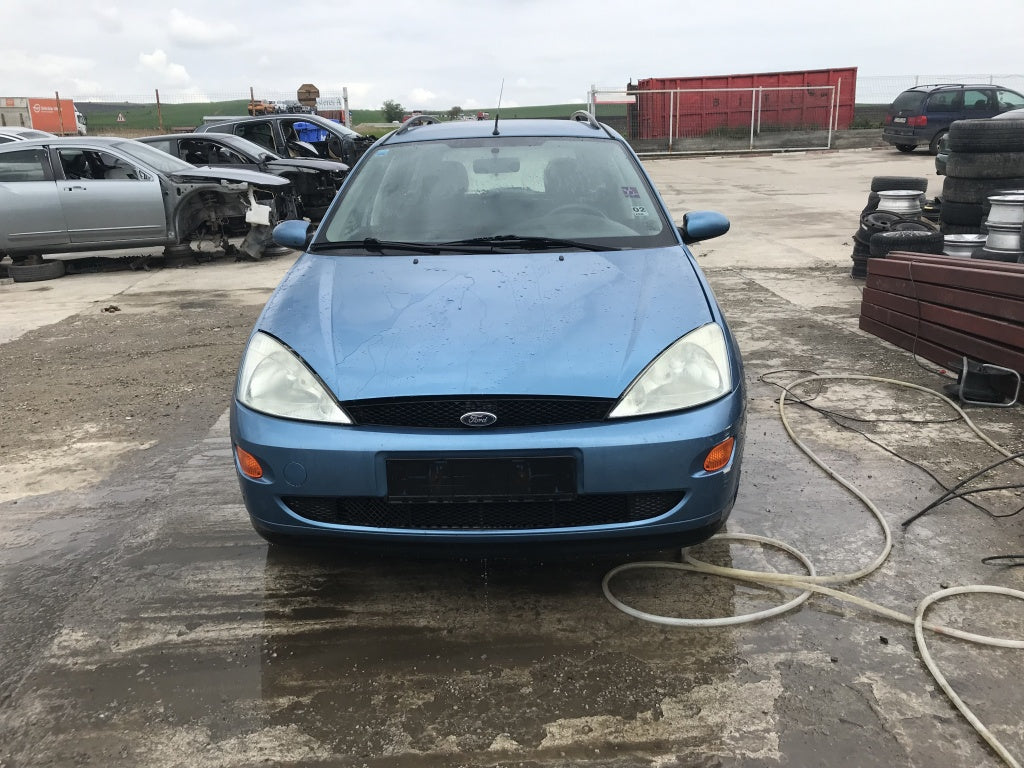 Dezmembrez Ford Focus 2001 combi 1600 benzina
