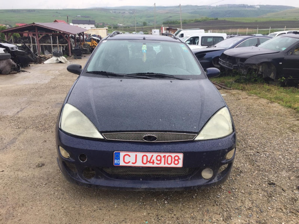 Dezmembrez Ford Focus 2001 combi 2000 benzina