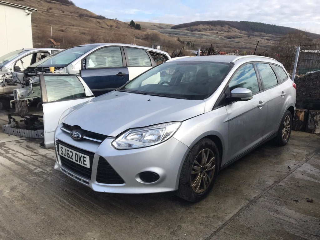 Dezmembrez Ford Focus 3 1.6tdci 2013