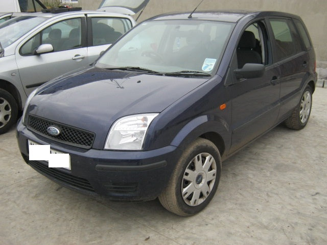 Dezmembrez Ford Fusion din 2003, 1.6B,