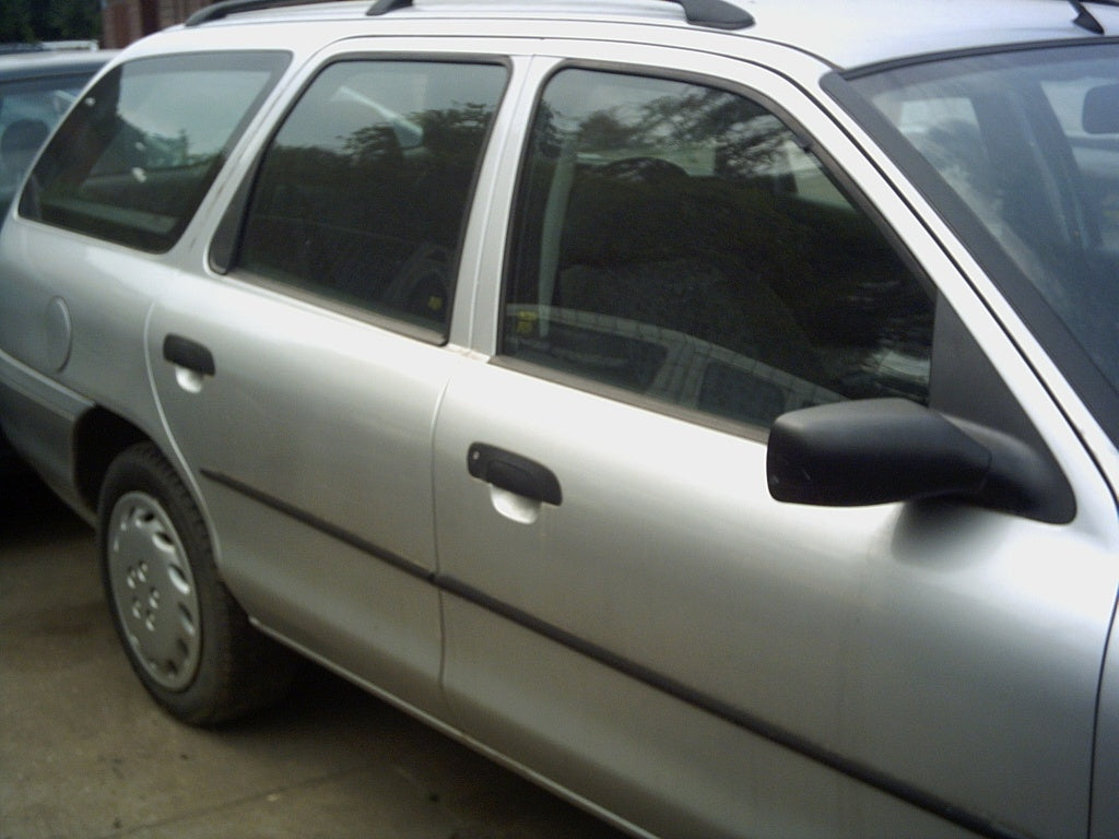 Dezmembrez Ford Mondeo din 1999, 2.0 16v