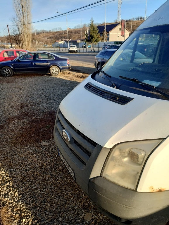 Dezmembrez ford transit 2.4tdci anul 2009