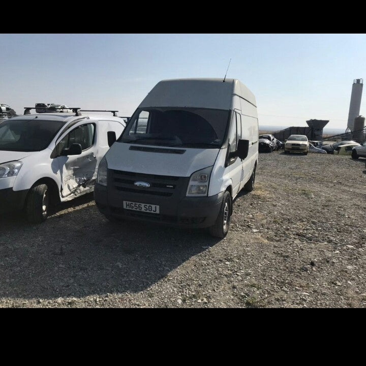 Dezmembrez Ford Transit Motor 2.4