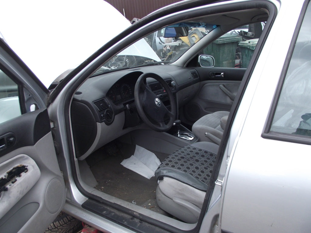 DEZMEMBREZ GOLF 4 AUTOMAT