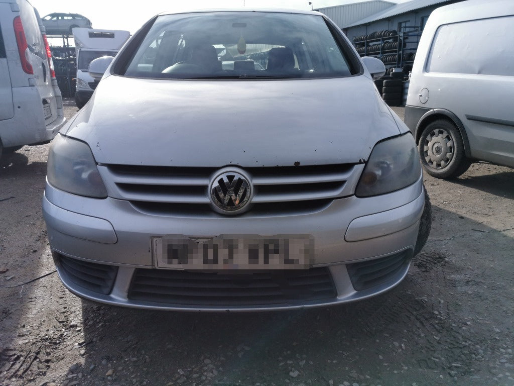 Dezmembrez Golf 5 PLUS 2008 / 1.9 TDI. BXE