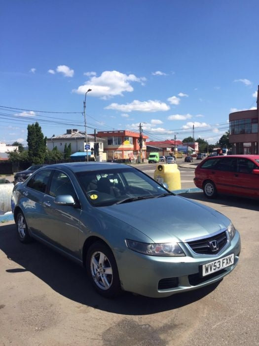Dezmembrez honda accord 2,0 benzina fab 2003