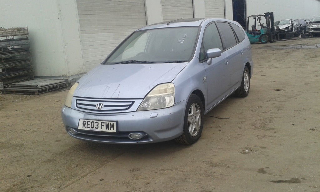 Dezmembrez Honda Stream Sport din 2003 2.0 b