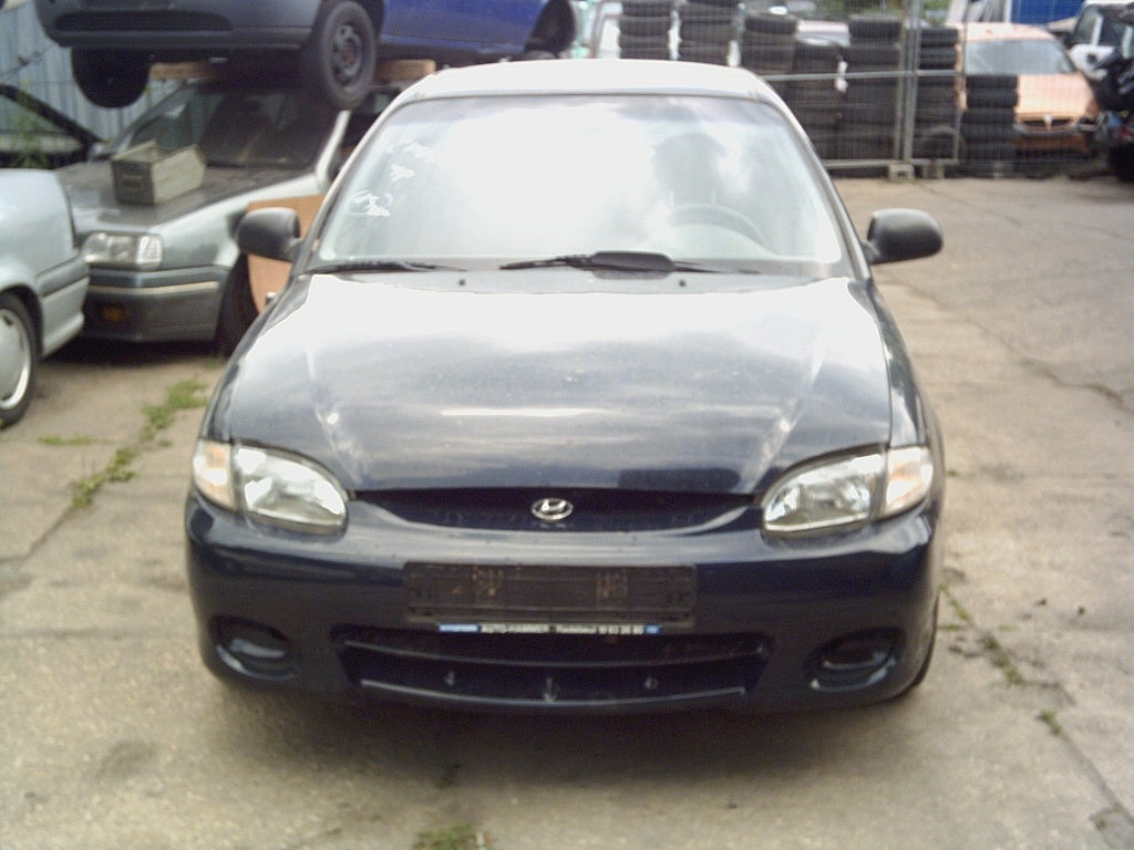Dezmembrez Hyundai Accent din 1997, 1.5 b