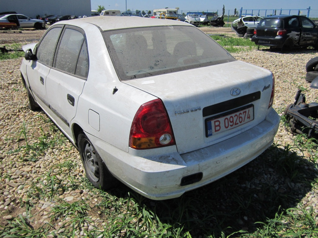 Dezmembrez Hyundai Accent din 2005, 1.5 crdi