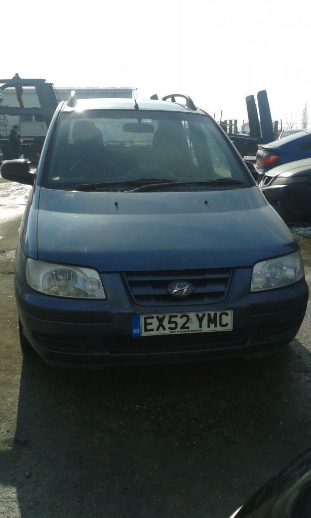 Dezmembrez Hyundai Matrix din 2002 1.6 benzina