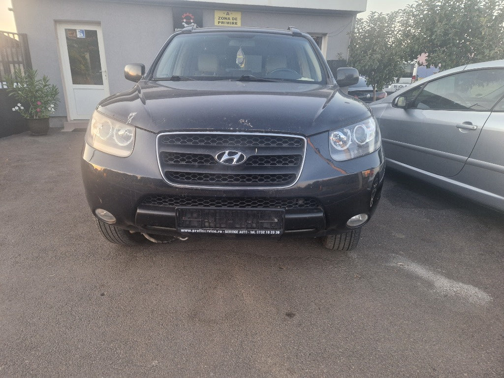 Dezmembrez Hyundai Santa Fe 2007 Suv 2.2 CRDI 4x4