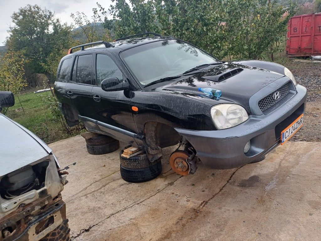 DEZMEMBREZ HYUNDAI SANTA FE AN 2003 MOTOR 2.0 DIESEL STARE BUNA ,CUTIE AUTOMATA