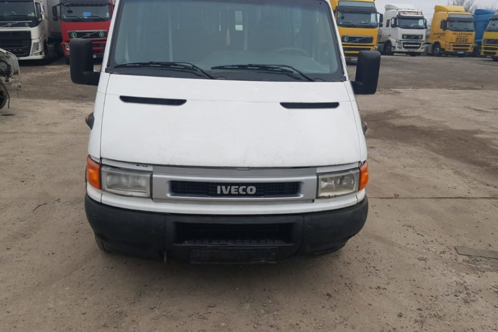 Dezmembrez Iveco Daily 2.8 HPI microbuz 150cp 92kw 2000 - 2006 Euro 3